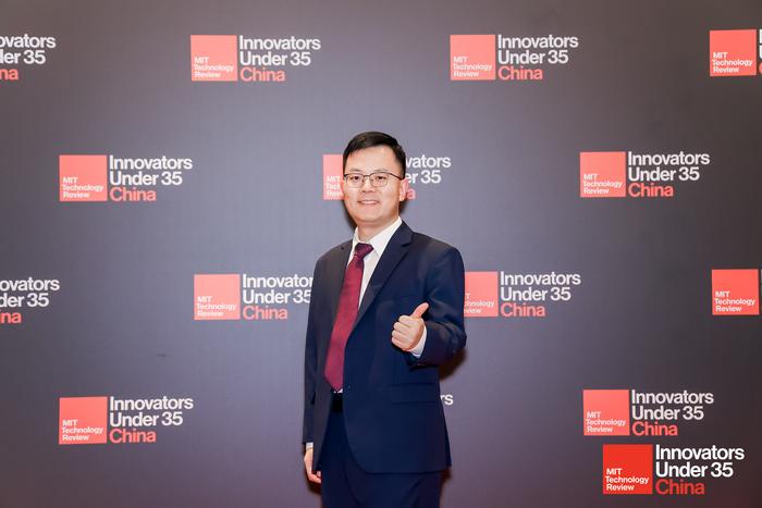 Professor Hengshuang Zhao