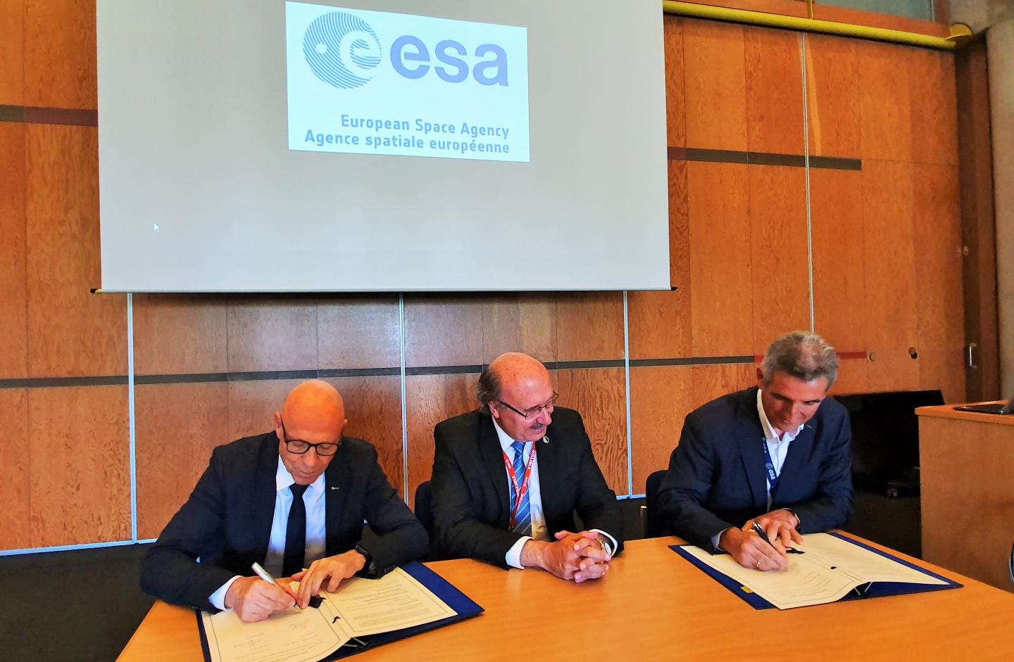 Franco Ongaro, Rafael Rebolo and Rolf Densing