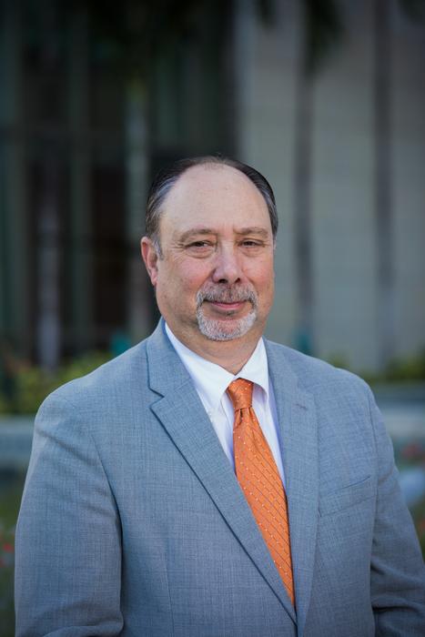 Dr.  Craig Moskowitz