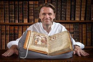 1. Prof David Woodman with the portrait of Æthelstan