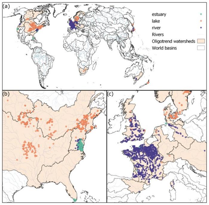 Map highlighting the 1894 sampling stations included in the OLIGOTREND database