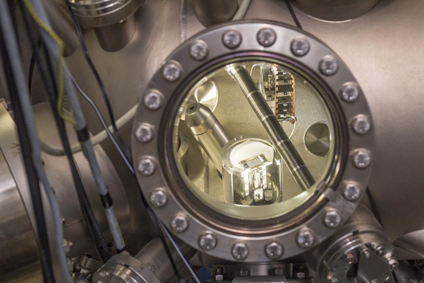 Vacuum Chamber