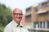 Dr Andy Sowter