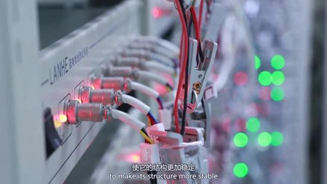 Engineered electrode material moves battery research closer to "holy grail"