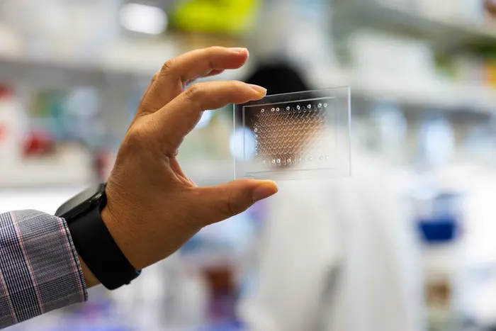 ASTRA tuberculosis infection testing device