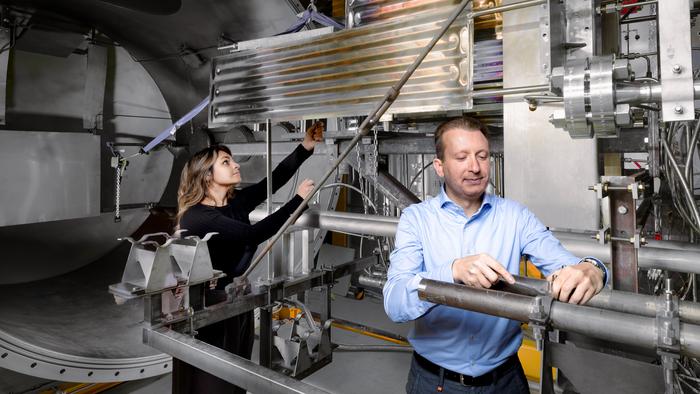 Components for fusion power plants undergo tests at the HELOKA (Helium Loop Karlsruhe) research facility at KIT. (Photo: Amadeus Bramsiepe, KIT)