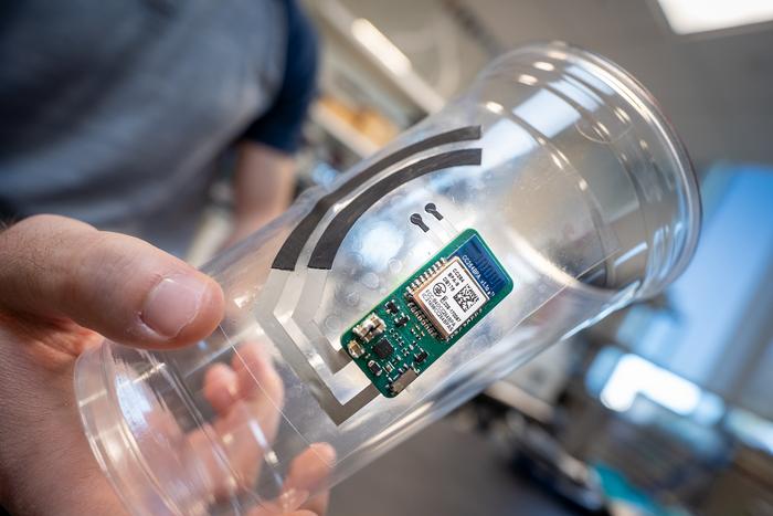 Vitamin C sensor sticker 1