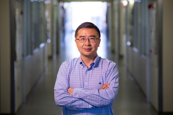 Synthesizing catalysts