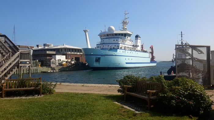 RV Sikuliaq