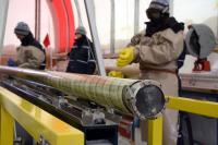 Drilling ice cores