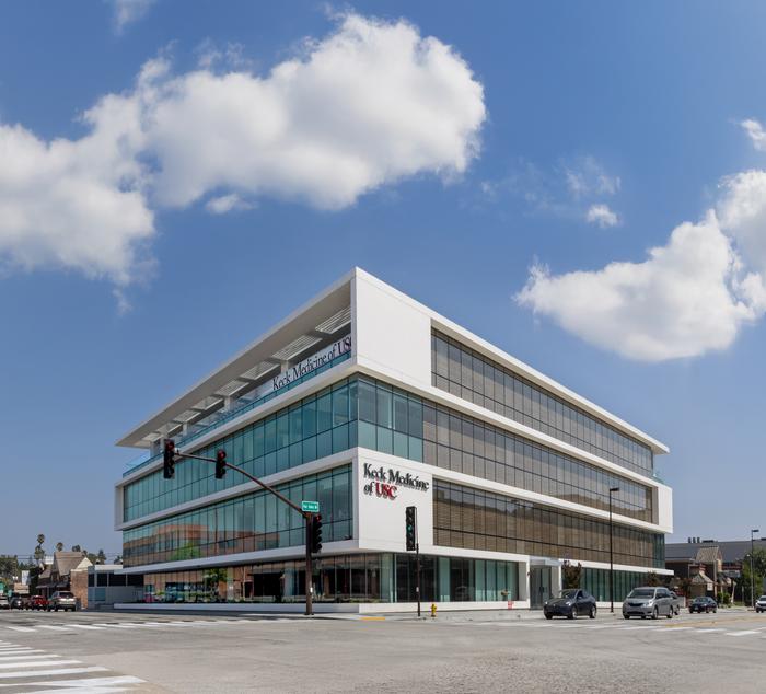 Pasadena medical office building at 590 S. Fair Oaks Ave.