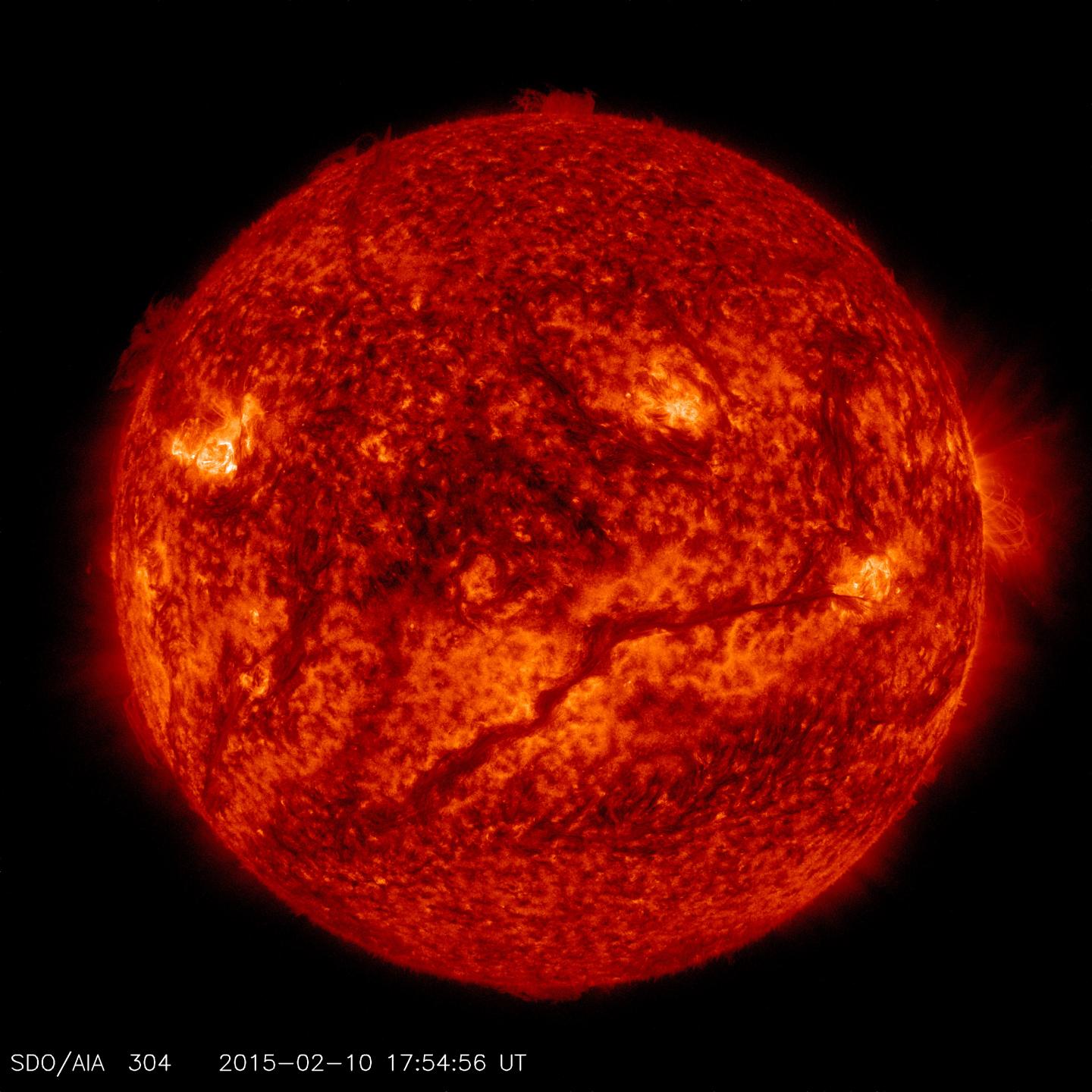 NASA's SDO Sees Giant Filament on the Sun