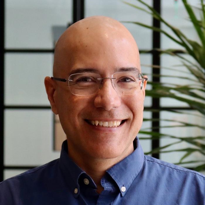 Luis Márquez Named Director of UMass Amherst’s Cranberry Research Statioa
