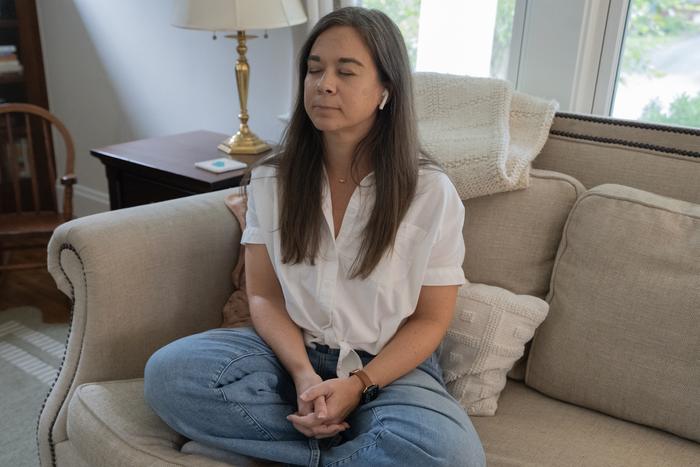 Mom practicing mindfulness
