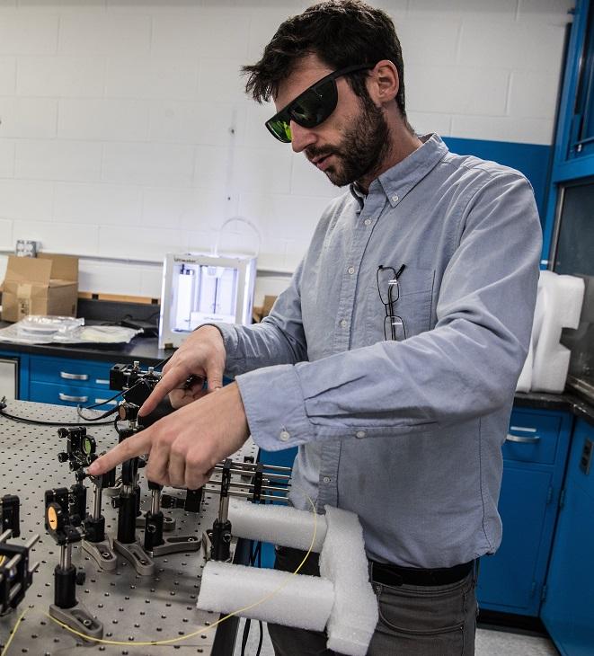 NJIT Researcher Shines New Light on Disease-Spreading Mosquitoes 2