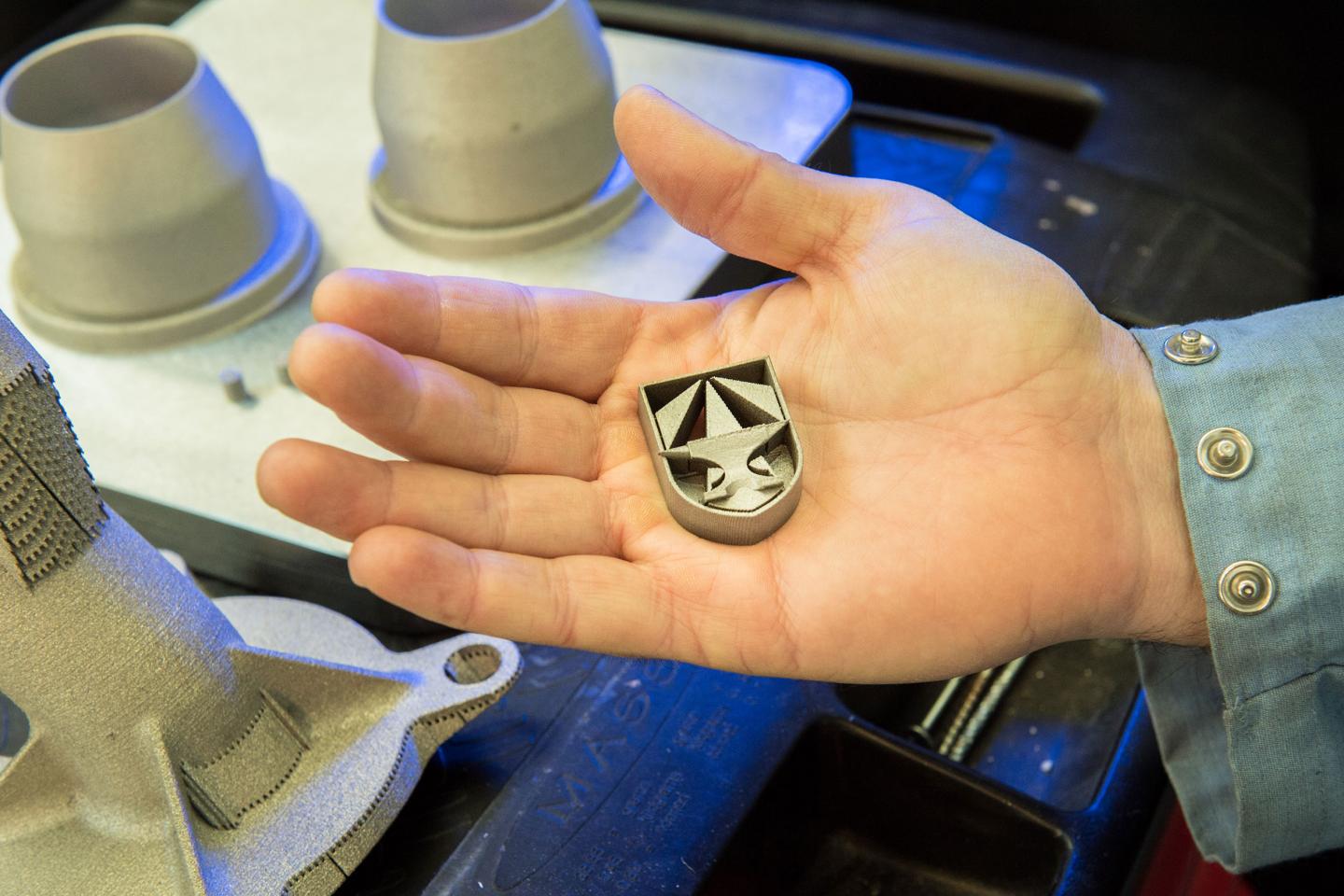 Printing Intricate Geometries in Steel