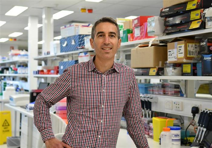 Professor Luke Selth at Flinders University