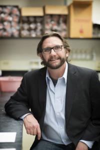 Brain Discovery Explains Great Mystery of Alzheimer's, Parkinson's