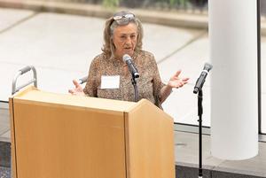 Dr. Sandra Weintraub