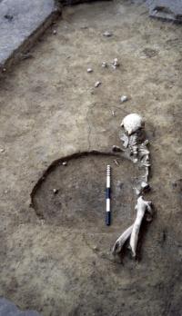 Burial M95-2