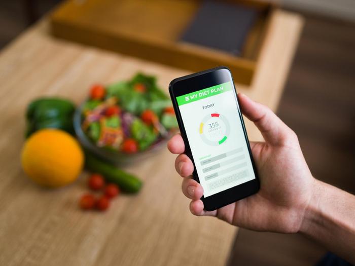 Study of 5132 App Users Finds Consistent Food-Tracking a Strong Predictor of Clinically Significant Weight Loss