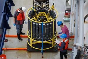 Research cruise CTD