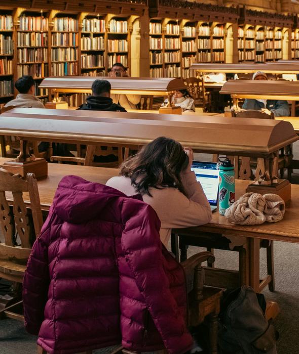Functional data analysis of college students’ sleep patterns and their relationships with academic performance and social networks: A four-year longitudinal study