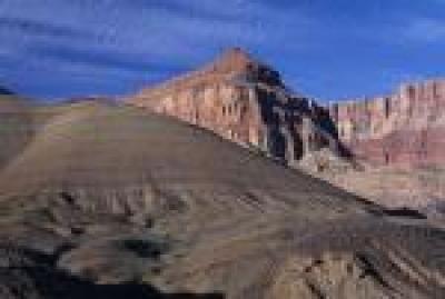 An Exposure of Chuar Group in Carbon Canyon, Grand Canyon