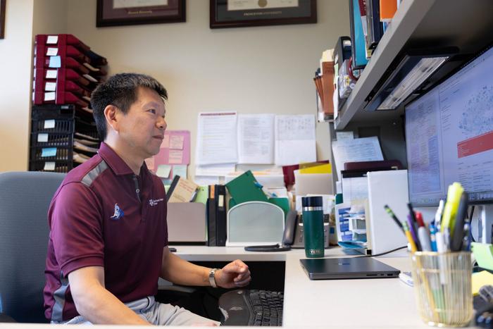 Dr. Weihsueh Chiu