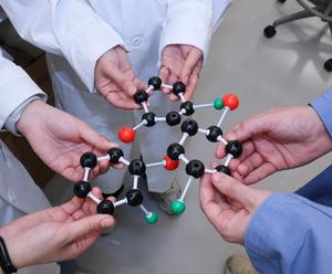 Adding Aromatic Rings to Lipid Nanoparticles
