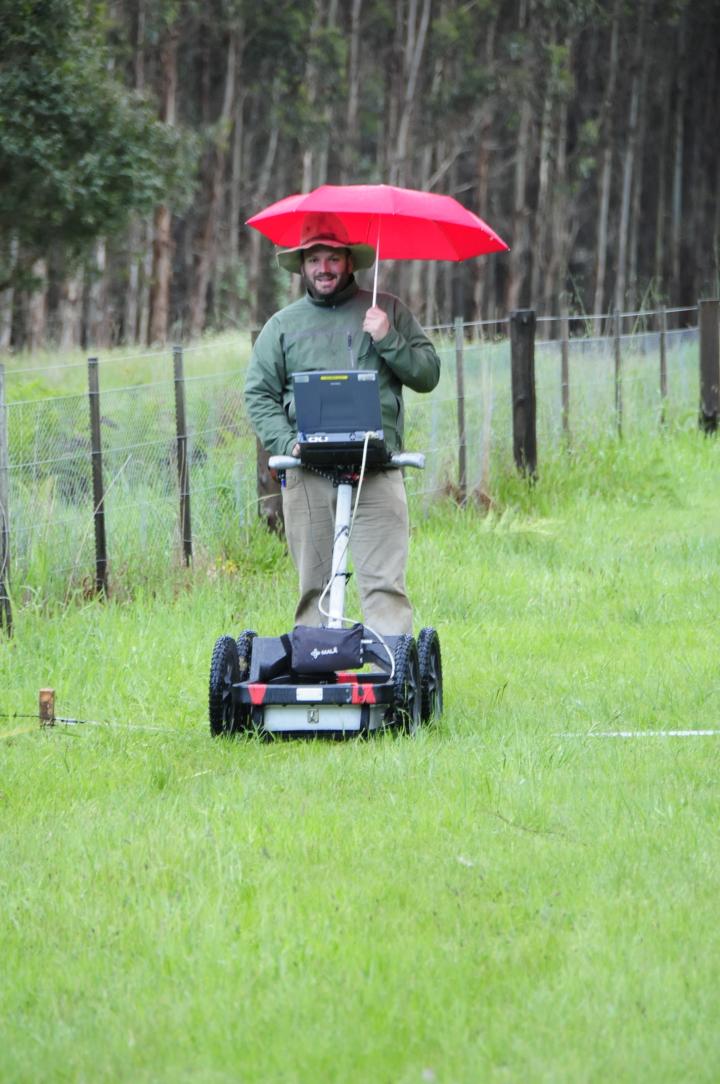 Dr. Ian Moffat Using Subsurface Imaging Technology