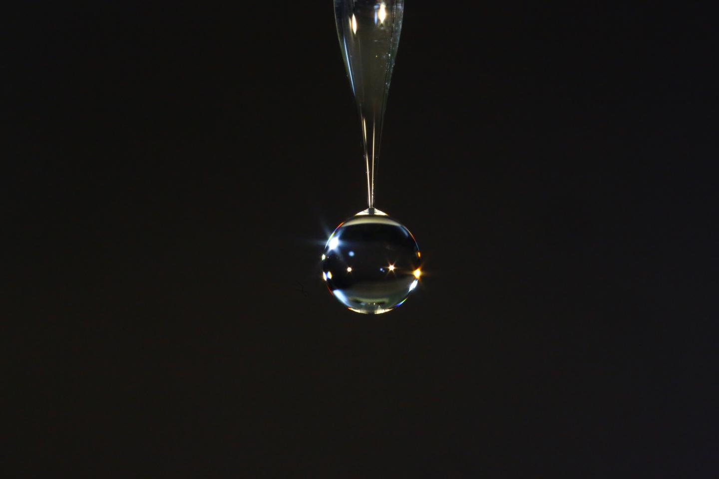 Pendant drop -- subWAVE