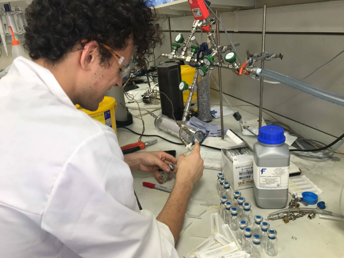 Jordan setting up the experiment