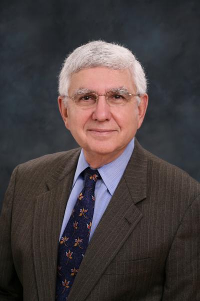 LA BioMed Investigator Wins Distinguished Educator Award