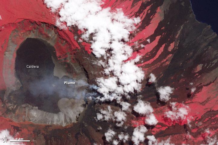 NASA Shows Eruption of Wolf Volcano Continues
