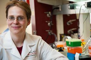 Dr. Anna Csiszar