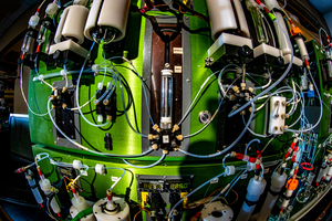 Molecule-making machine