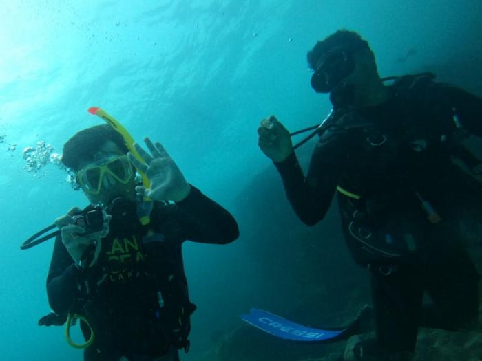 Students scuba diving