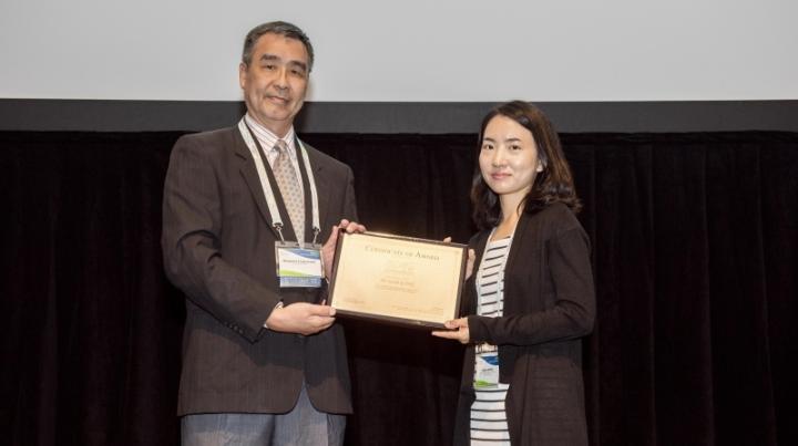 Professor Sarah Kang at the Award Ceremony