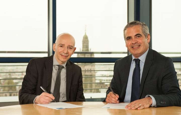 Strathclyde/BAE Systems Signing