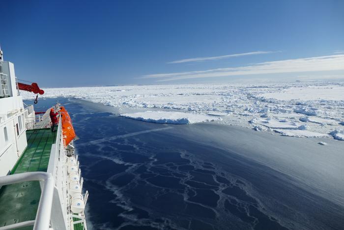 Polarstern in the western Weddell Sea