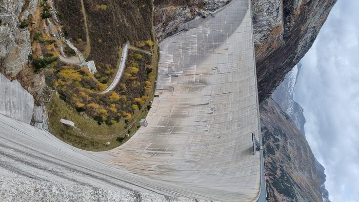 The Kölnbrein Dam was also used for measurements as part of the InfraHealth project.