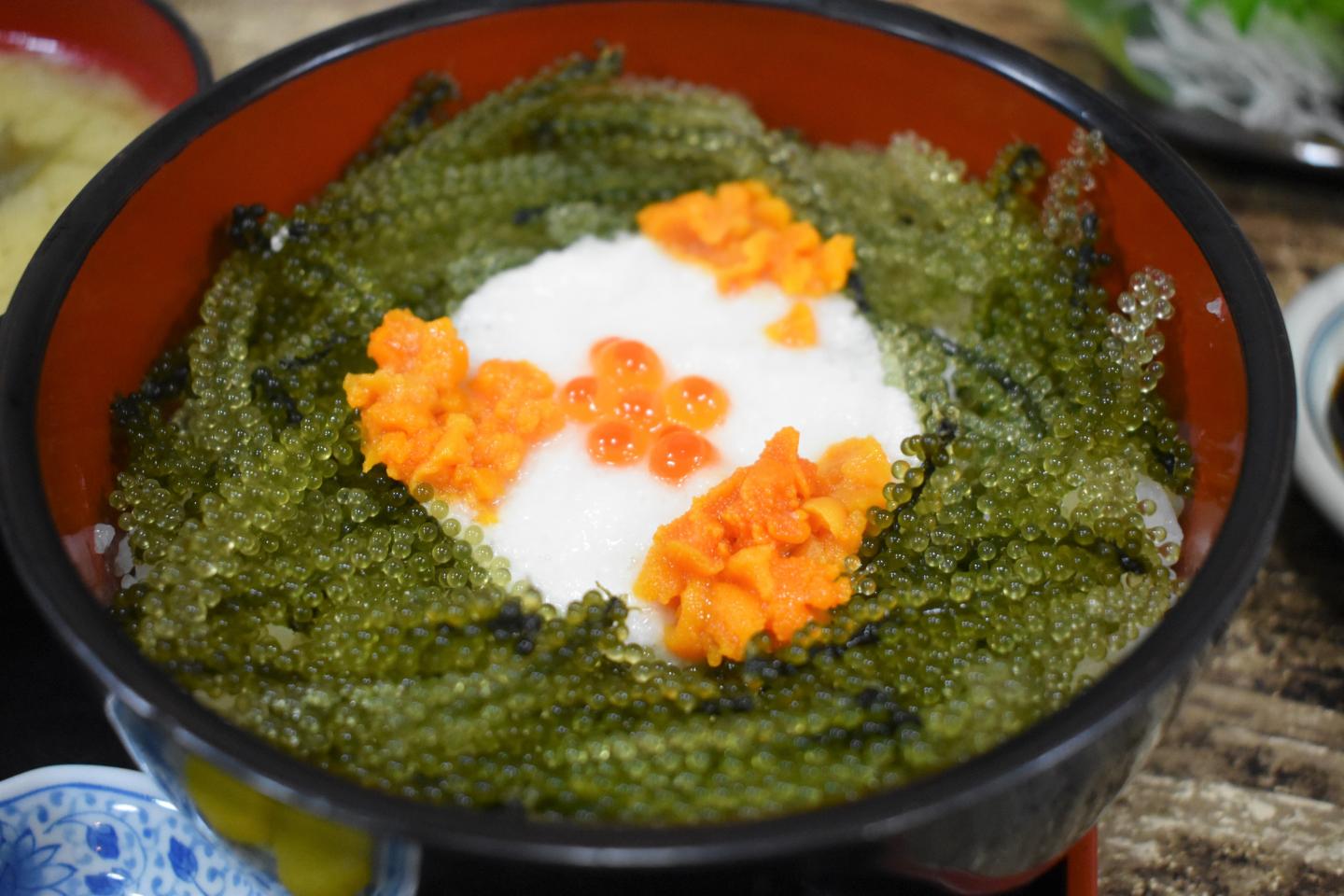 The Popular Okinawan Dish, Umi-budo Don