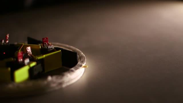Shape-Shifting Robots from Smarticles