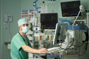 Dr. Jakob Wittenstein, international coordinator and first author of the PROTHOR study.