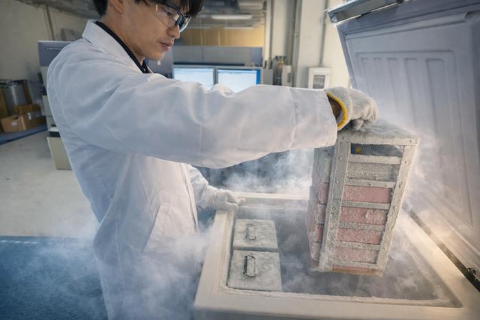 251218-Morita-Frozen-Freezer