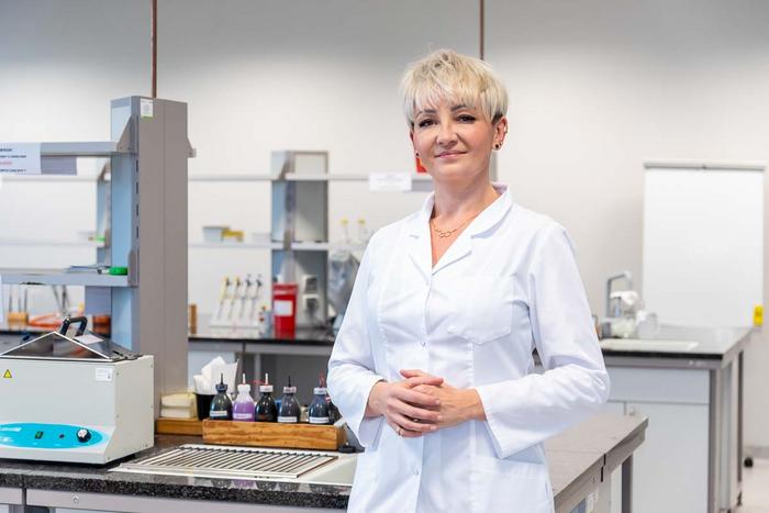 dr Ruth Karolina Dudek-Wicher Assistant Professor Department and Chair of Pharmaceutical Microbiology and Parasitology Faculty of Pharmacy