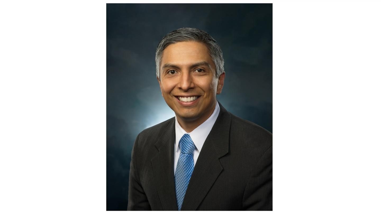 Arturo Gutierrez headshot