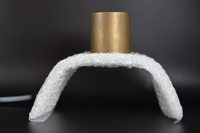 the new chain mail fabric can withstand up to 50 times its own weight