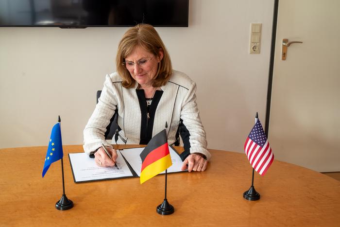 Scientific Director of IPP Sibylle Günter